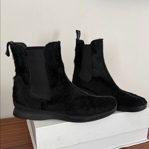 Laurel Jeans fur booties with Gommus soles size 6